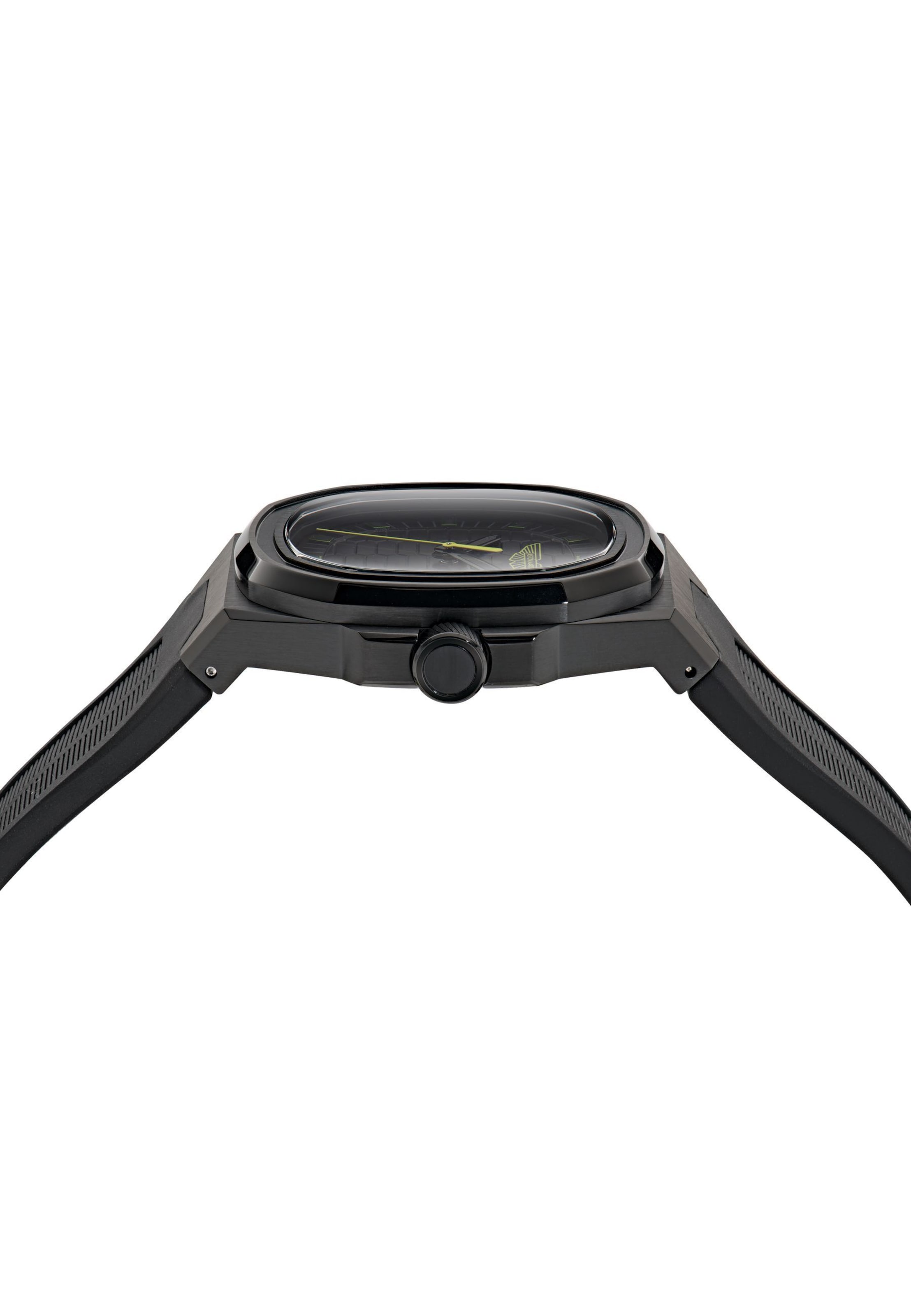 Aston Martin Analog Watch ' GPQ ' in Black