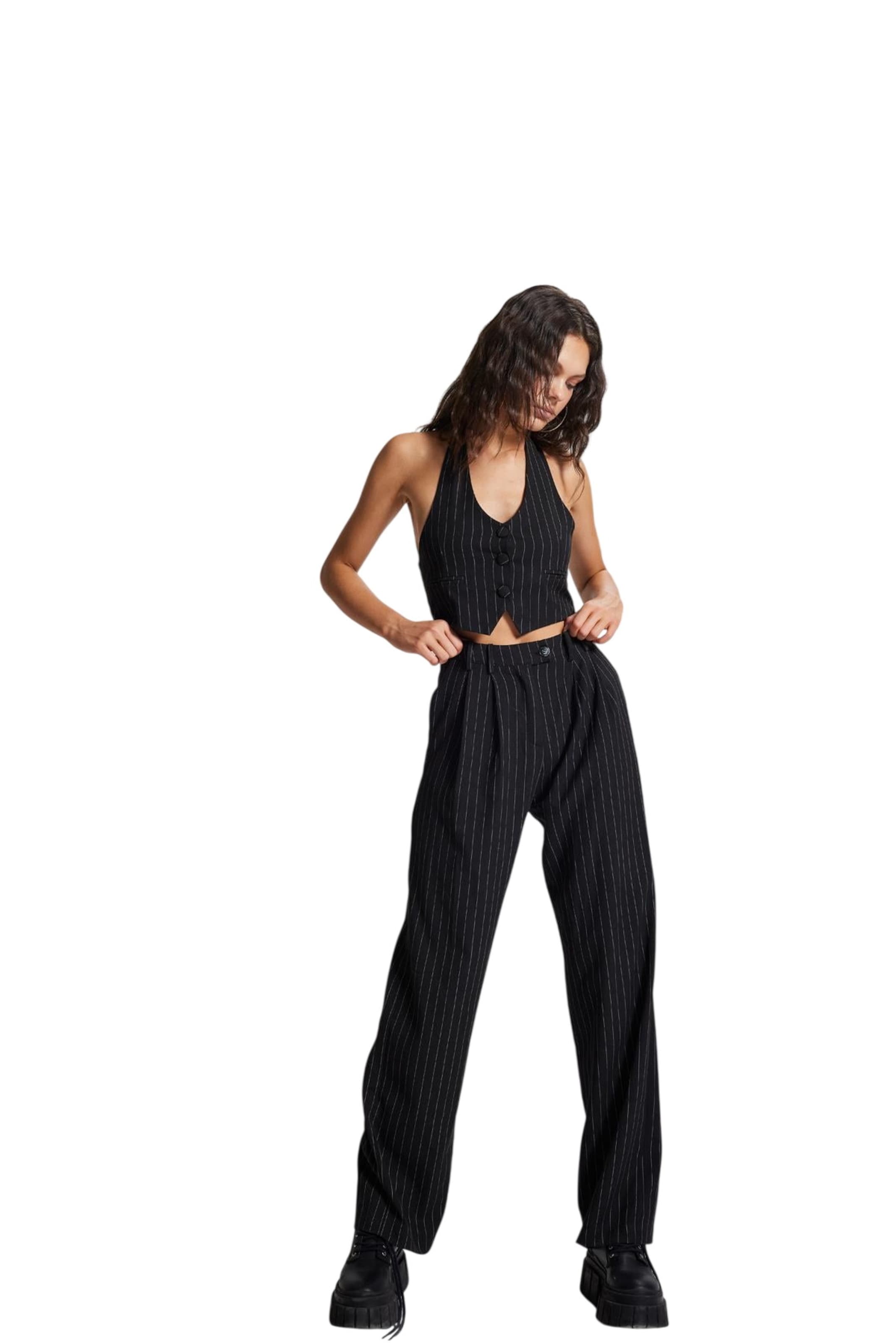 HOLLY LOLLY Regular Pleat-front trousers in Black