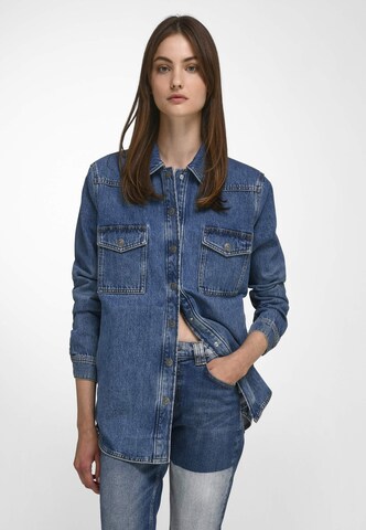 DAY.LIKE Between-Season Jacket in Blue: front