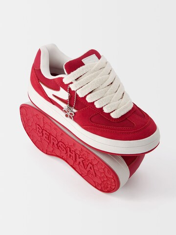 Bershka Sneaker in Rot
