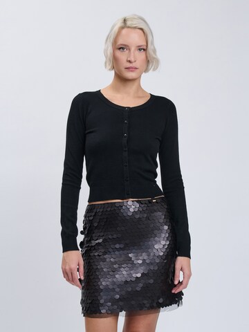 Influencer Knit Cardigan in Black: front