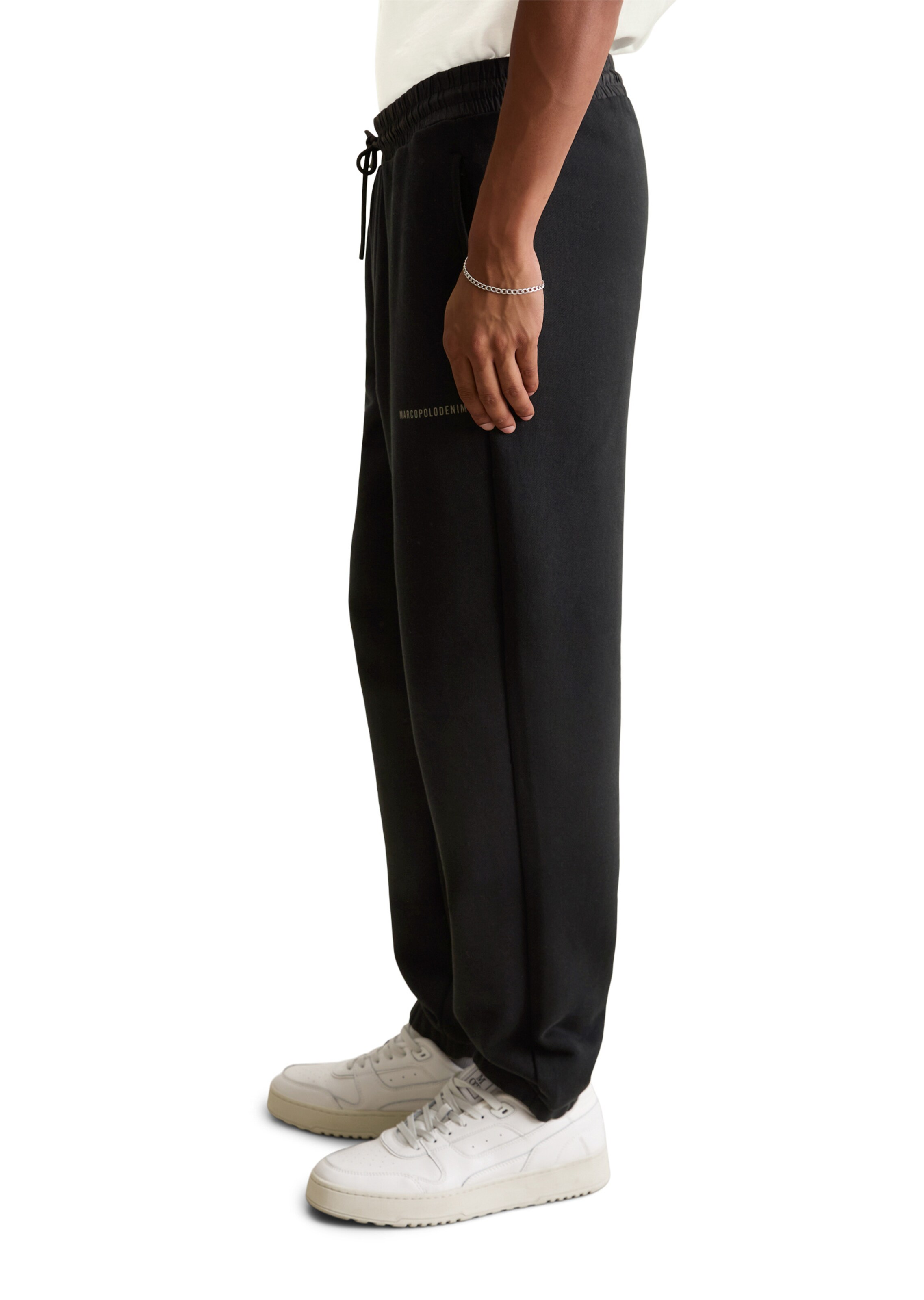 Marc O'Polo DENIM Tapered Hose in Schwarz