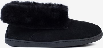 Minnetonka - Pantufa em preto