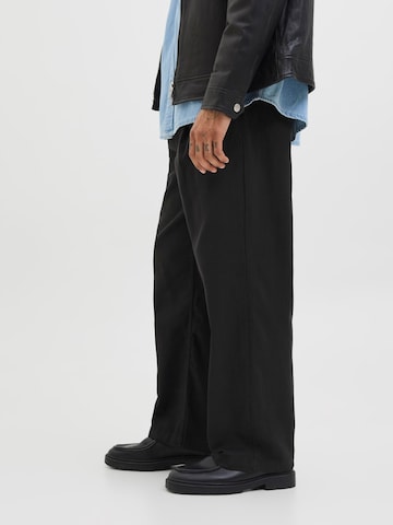 Wide leg Pantaloni con piega frontale di JACK & JONES in nero