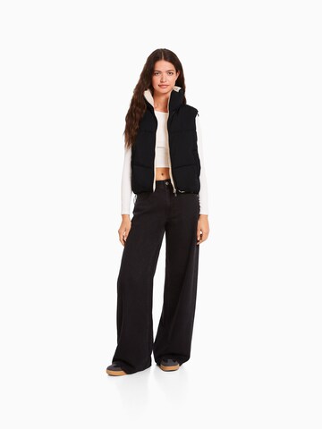 Bershka Weste in Schwarz