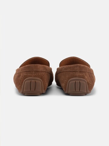 VAGABOND SHOEMAKERSMokasinke 'Lorenzo' - smeđa boja