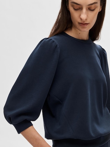 SELECTED FEMME Sweatshirt 'Tenny' i blå