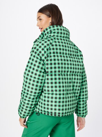 ICHI Демисезонная куртка 'FRIGG' в Зеленый