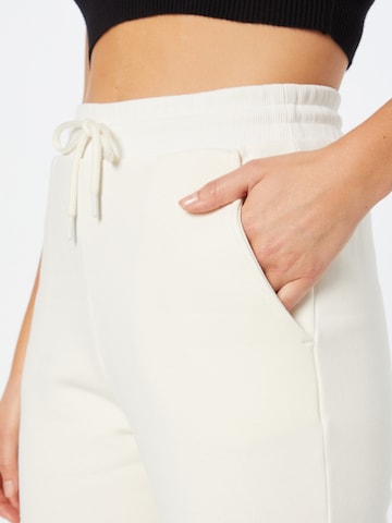 Effilé Pantalon NU-IN en blanc