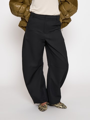 Barrel Pantaloni 'Skylar' di Peppercorn in nero