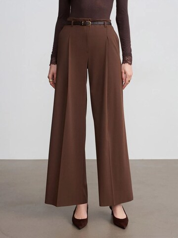 Dilvin Wide leg Trousers in Brown