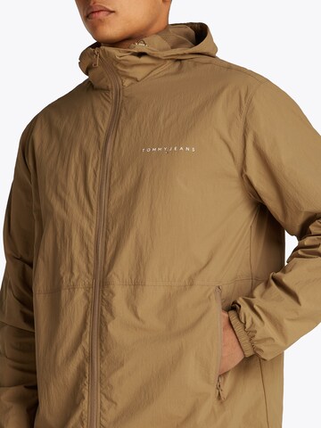 Tommy Jeans Jacke 'Chicago' (GRS) in Braun