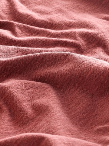 Next Shirt in Rood
