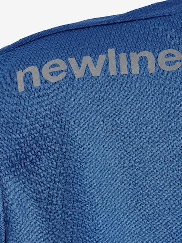 T-shirt fonctionnel Newline en bleu