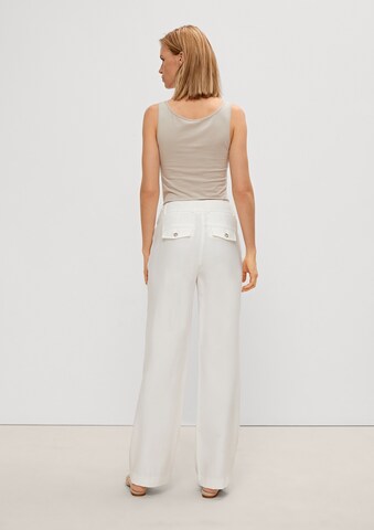 Regular Pantalon COMMA en blanc
