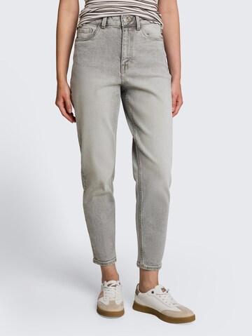 TOM TAILOR DENIM Tapered Jeans in Grau: Vorderseite