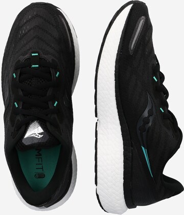 Chaussure de sport 'Triumph 19' saucony en noir