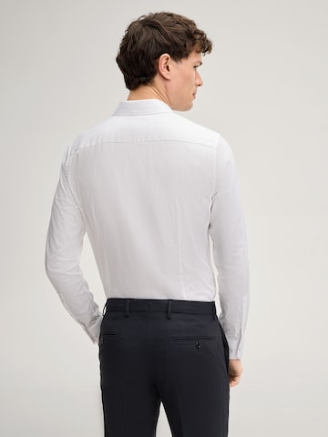 Coupe slim Chemise 'Pierce' JOOP! en blanc