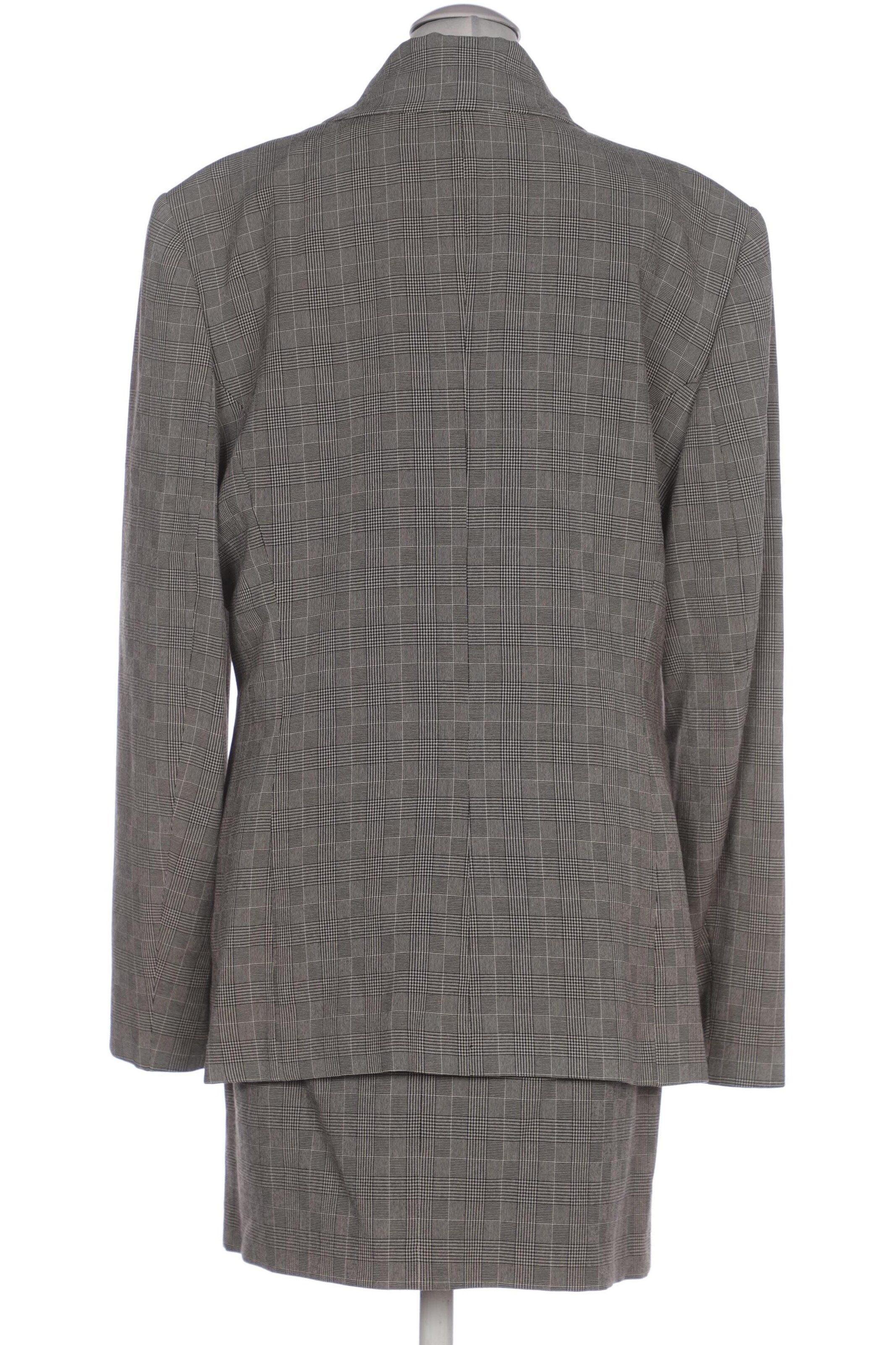 TRIANGLE Anzug oder Kombination L in Grau