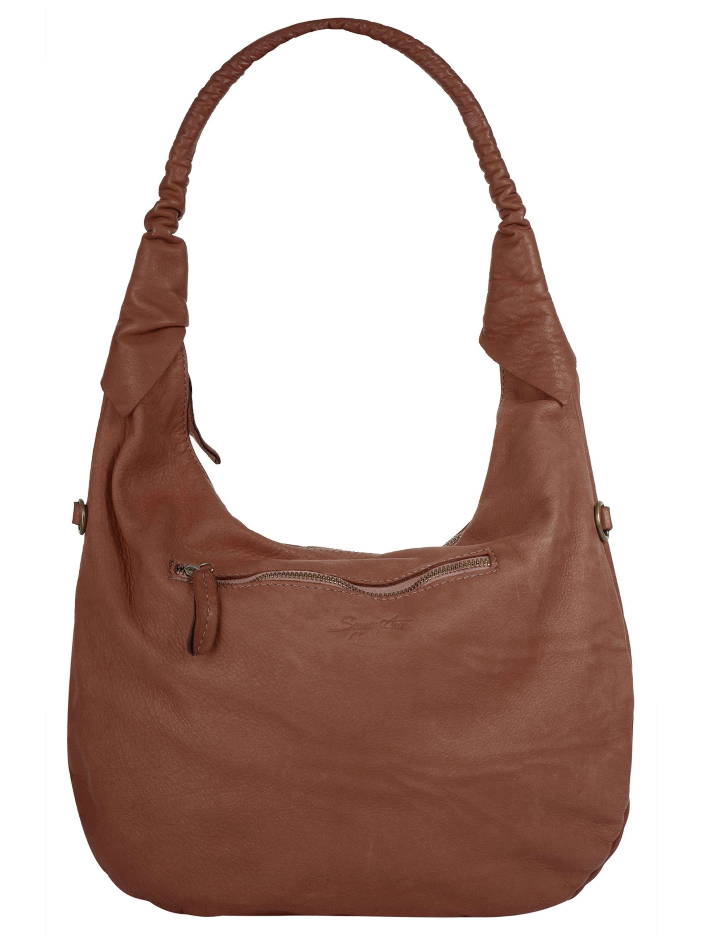 Samantha Look Shopper‌ in Braun