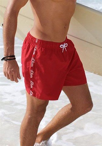 s.Oliver Badeshorts in Rot