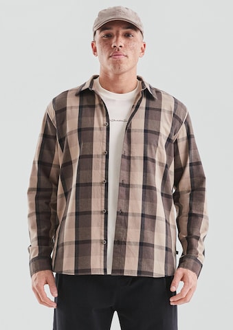 QS Regular Fit Hemd in Braun