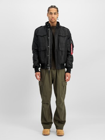 ALPHA INDUSTRIES Jacke in Schwarz: Vorderseite
