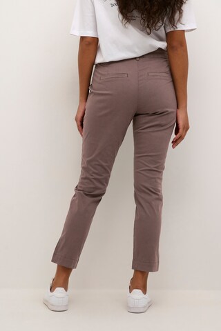 Slimfit Pantaloni 'Mette' de la Kaffe pe maro