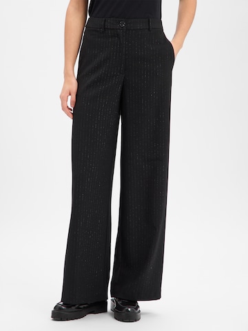 VILA Regular Hose 'Magnolia' in Schwarz: Vorderseite