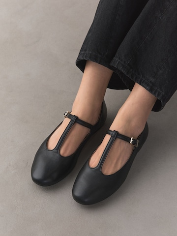 Ballerines à lanières 'Forever Comfort®' Next en noir