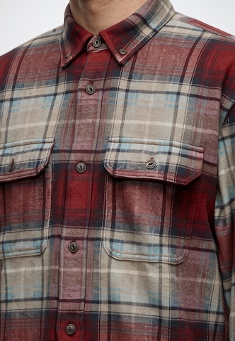 Regular fit Camicia di Abercrombie & Fitch in rosso: frontale
