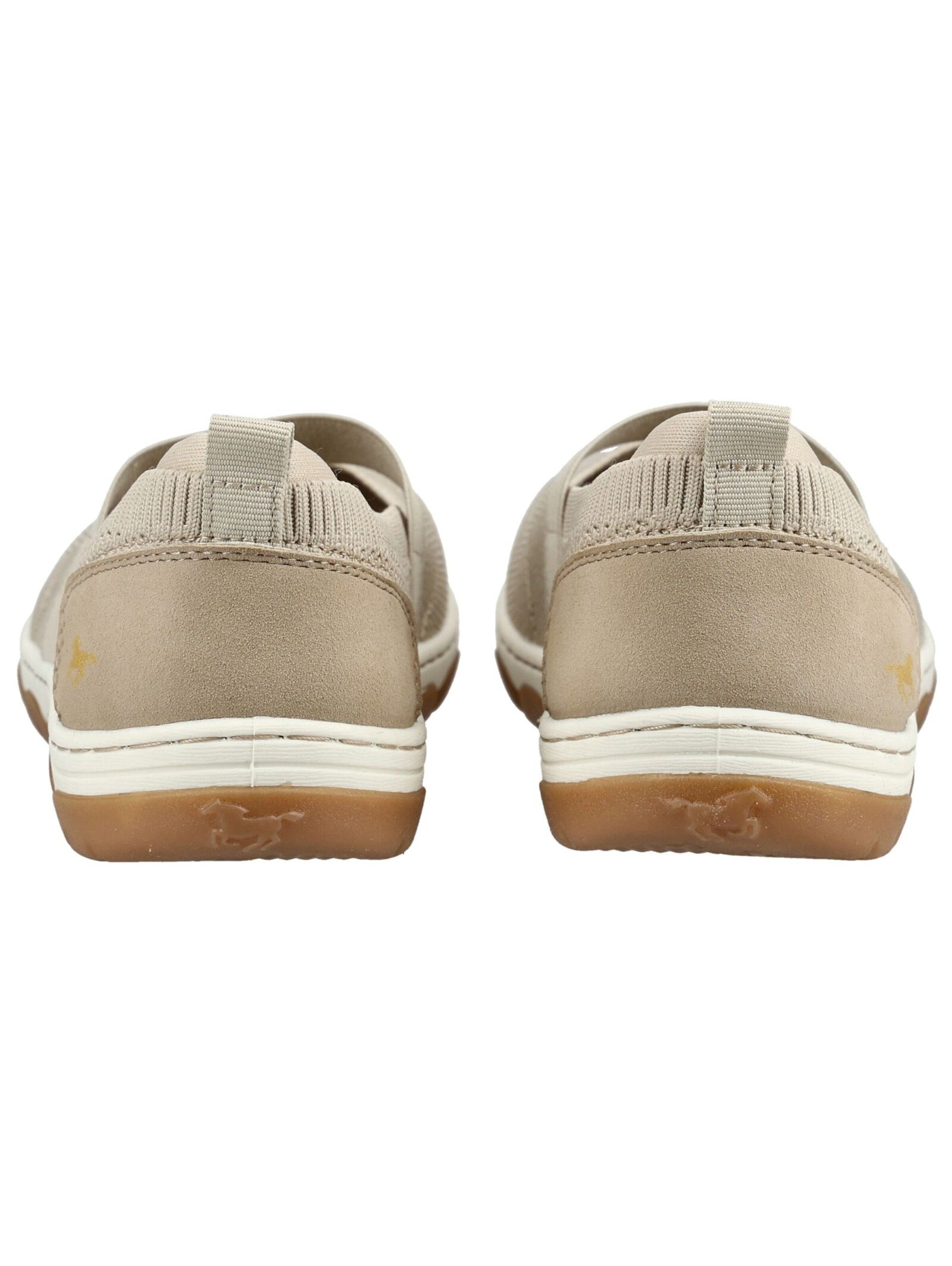 MUSTANG Slip-ons in Beige