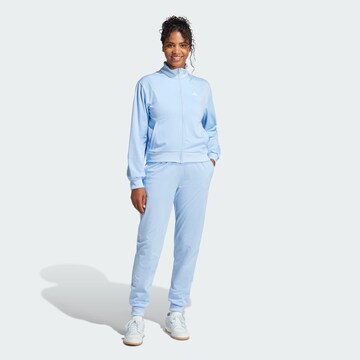 ADIDAS SPORTSWEAR Тренировочный костюм 'Essentials' в Синий: спереди