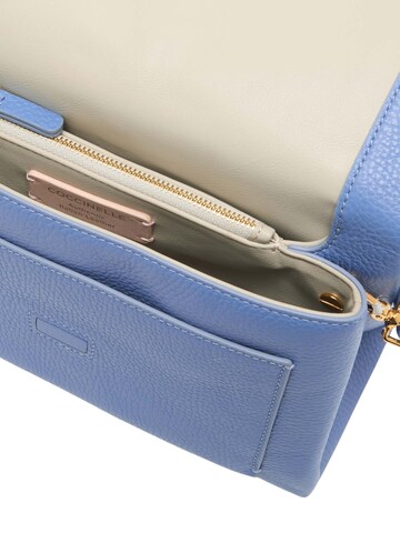 Coccinelle Handtasche 'Coccinelle Dorian 3' in Blau