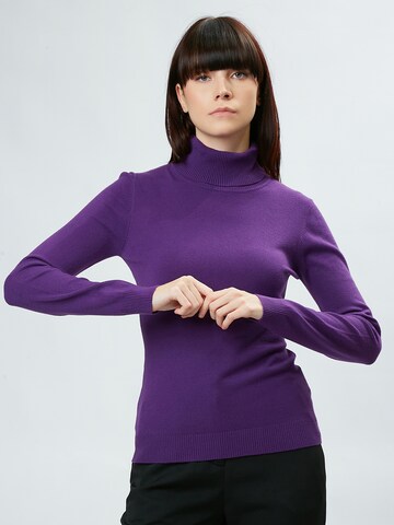 Influencer Pullover in Lila: Vorderseite
