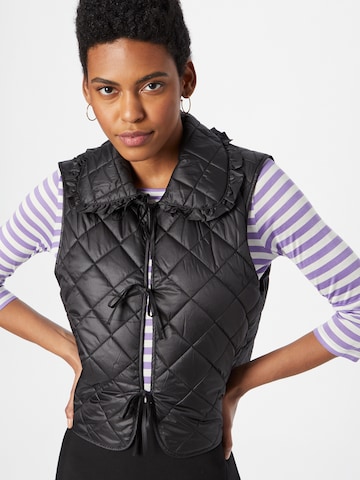 Monki Vest in Black