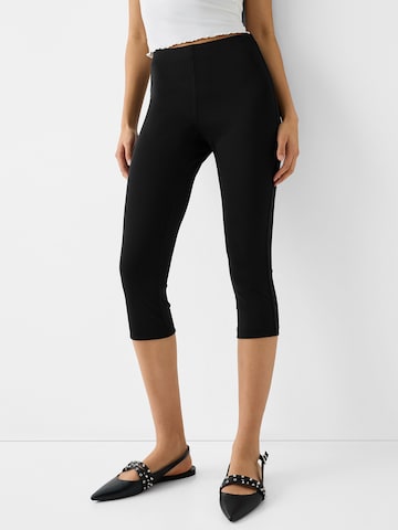 Bershka Skinny Leggings i svart: forside