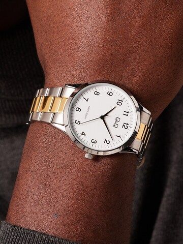 Montre à affichage analogique 'Klassisch' Q&Q en argent