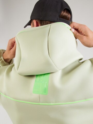 Felpa di Nike Sportswear in verde