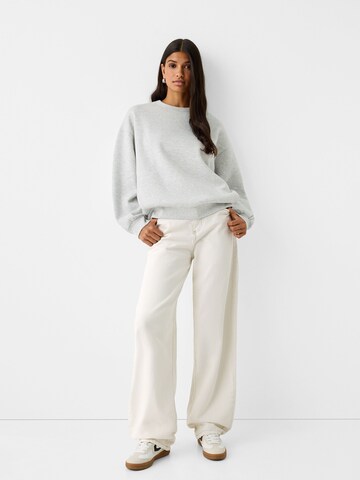 Sweat-shirt Bershka en gris