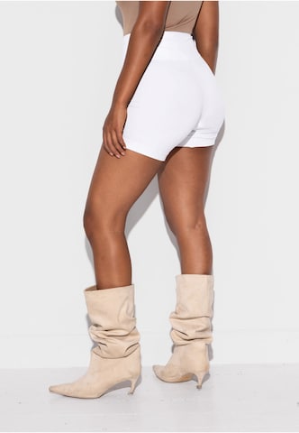 Skinny Pantalon de sport 'Honest' Lykkeland Atelier en blanc