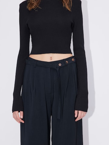 LeGer by Lena Gercke Wide leg Pleat-Front Pants 'Elektra' in Black