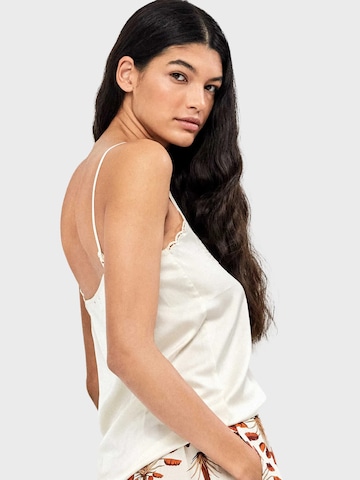 Top di Gisela in bianco