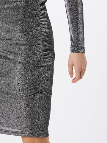 Moves Kleid in Silber