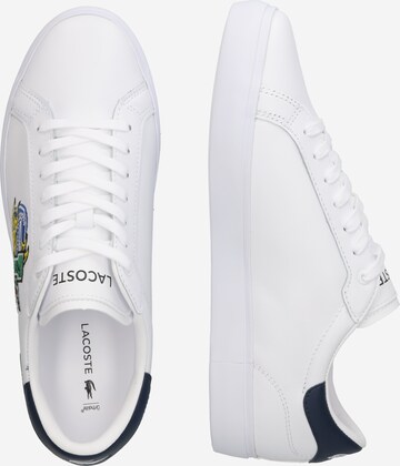 Sneaker low 'POWERCOURT 222 4' de la LACOSTE pe alb