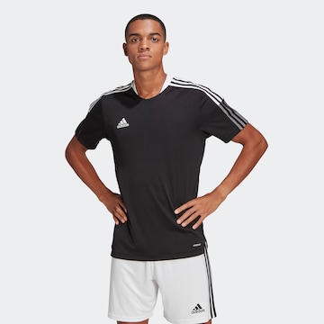 ADIDAS SPORTSWEAR - Skinny Camisola de futebol 'Tiro 21 ' em preto: frente