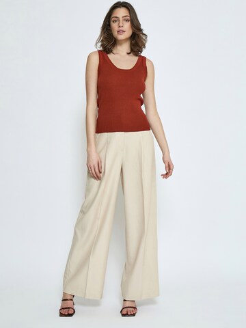 Peppercorn Sticktop 'Tana' i rød