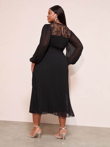 Robe 'Lace Yoke' Friends Like These en noir