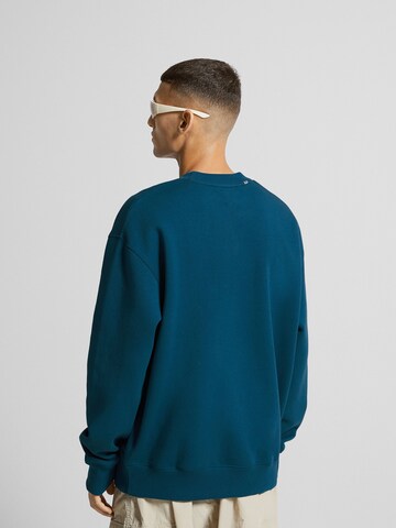 Bershka Sweatshirt in Blau