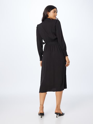 Rochie de la Suncoo pe negru